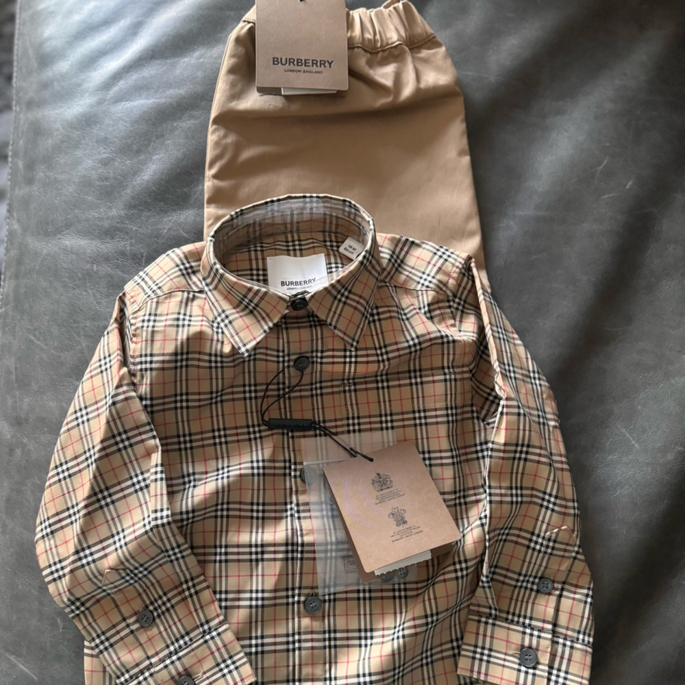 Brand new baby Burberry outfit
